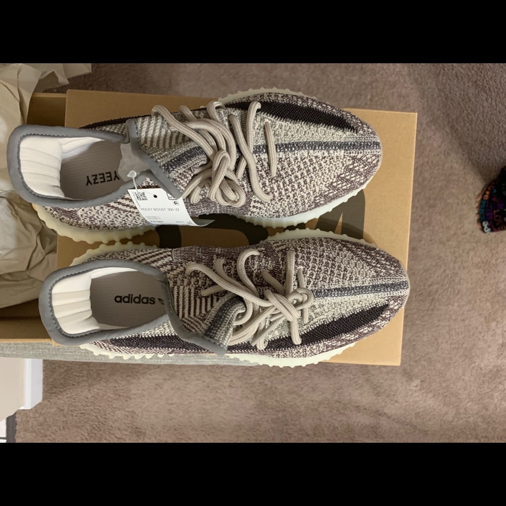 NWT Yeezy boost 350 zyon